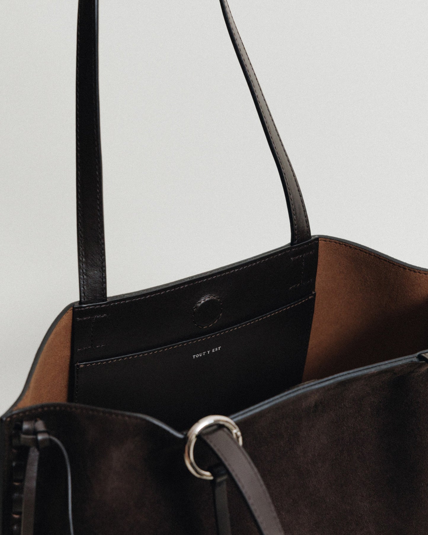 SAC TRESSÉ SMALL SUEDE BROWN