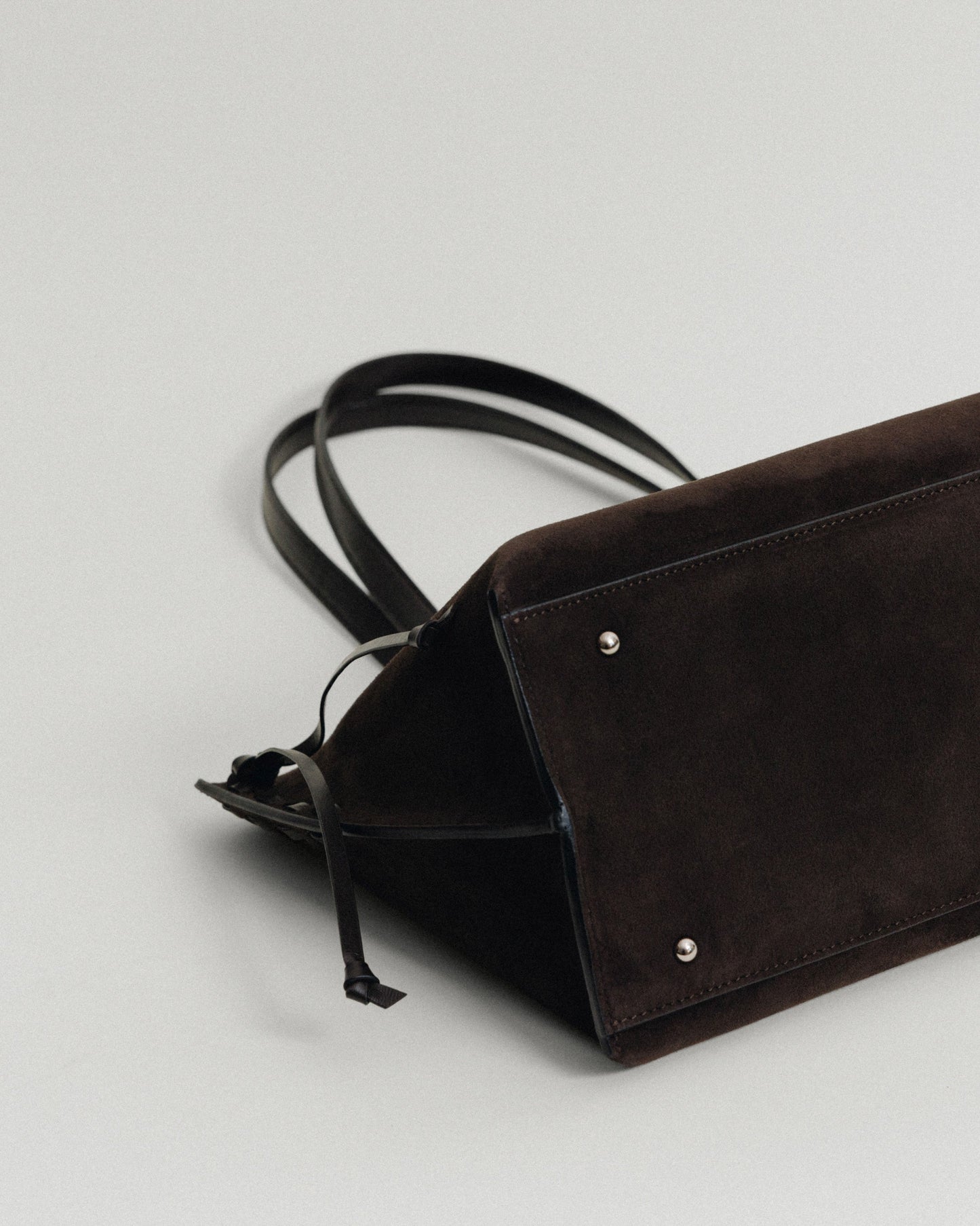 SAC TRESSÉ SMALL SUEDE BROWN