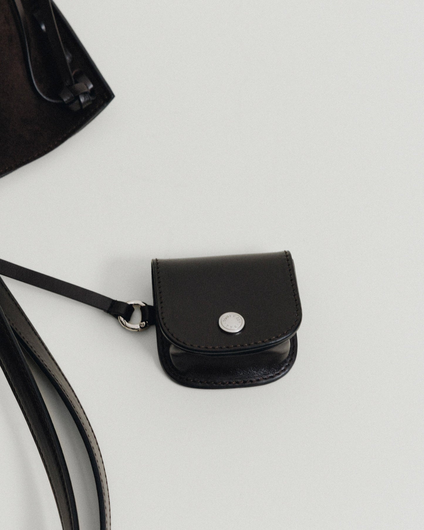 SAC TRESSÉ SMALL SUEDE BROWN