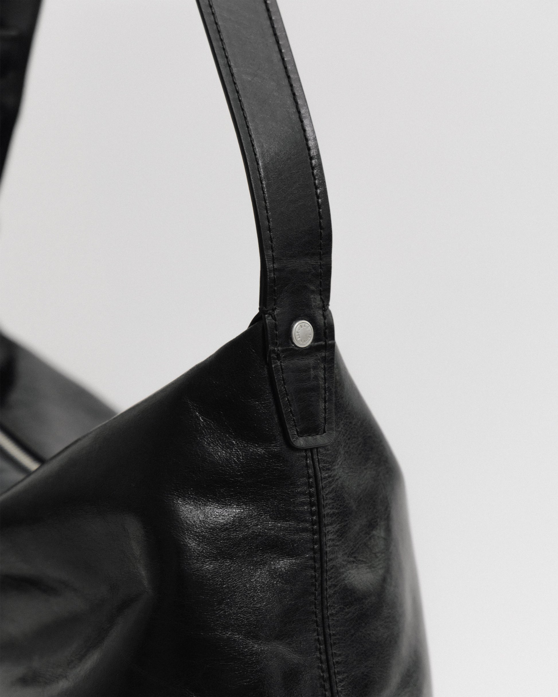 SAC TRESSÉ HOBO BLACK