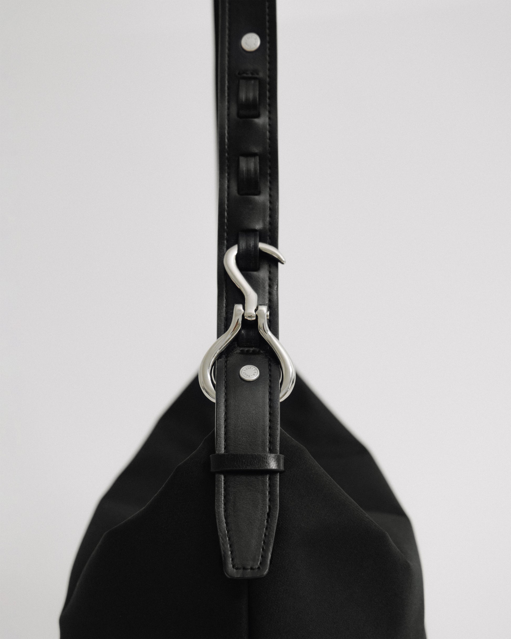 SAC TRESSÉ ÉPAULE TOILE BLACK