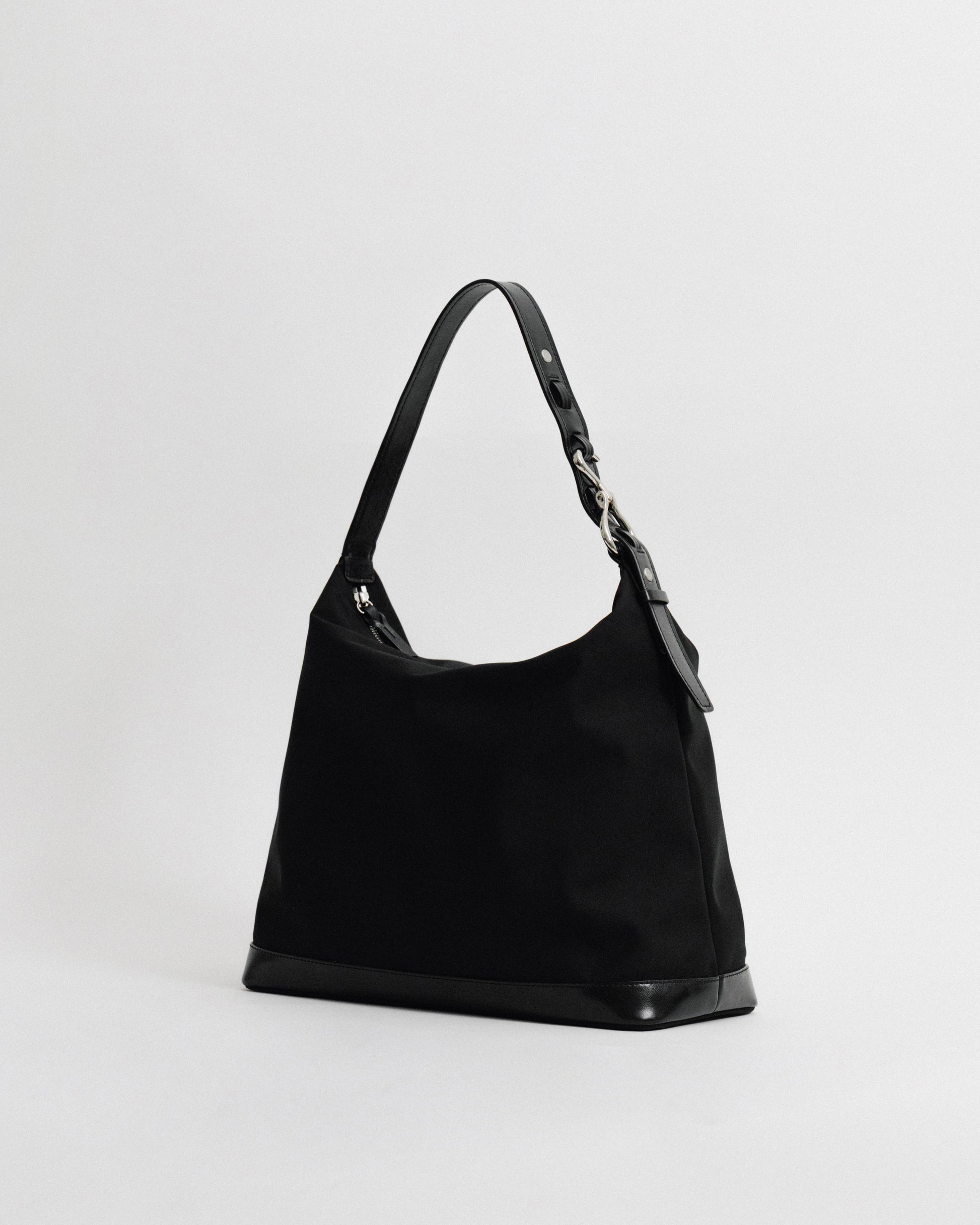 SAC TRESSÉ HOBO TOILE BLACK