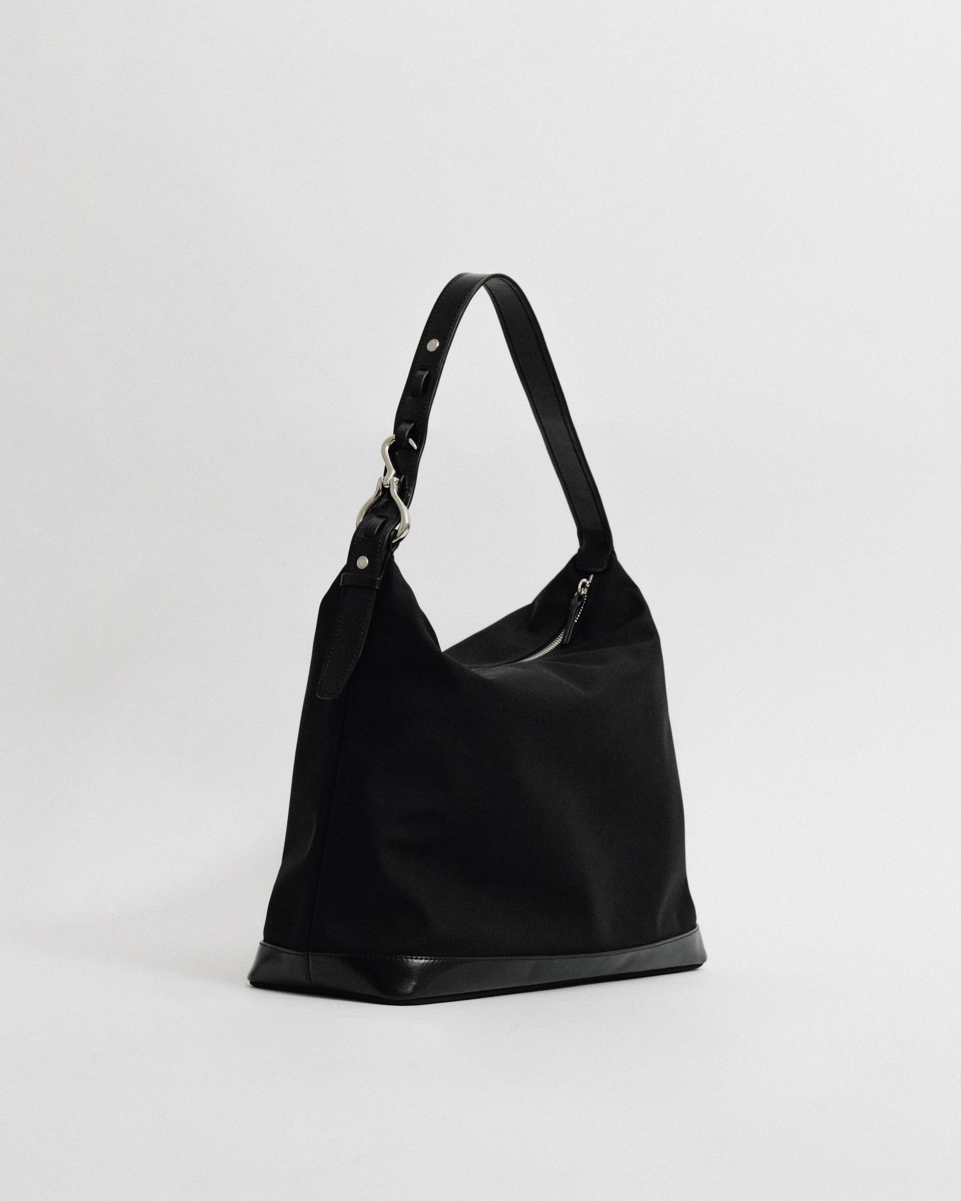 SAC TRESSÉ HOBO TOILE BLACK