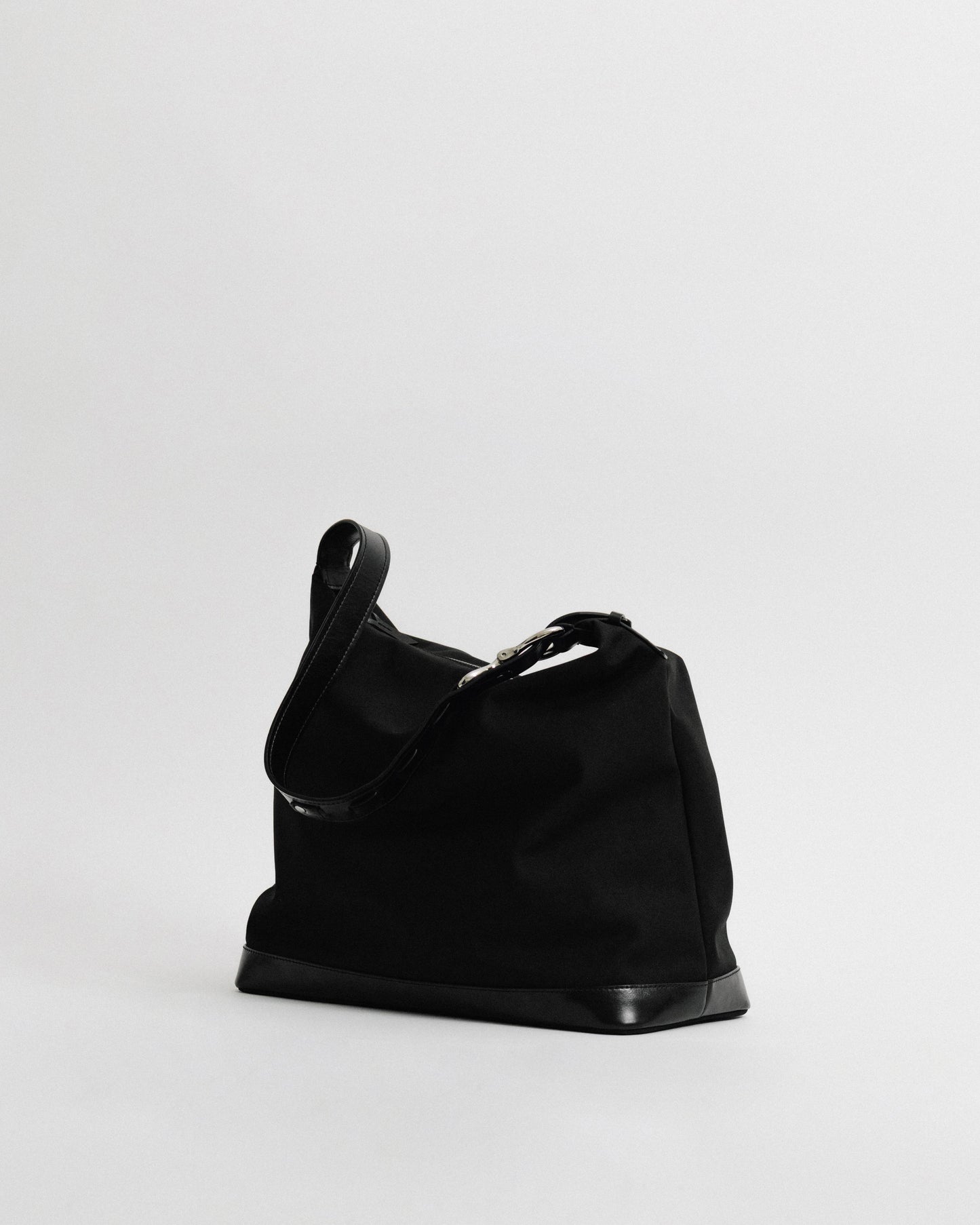 SAC TRESSÉ HOBO TOILE BLACK