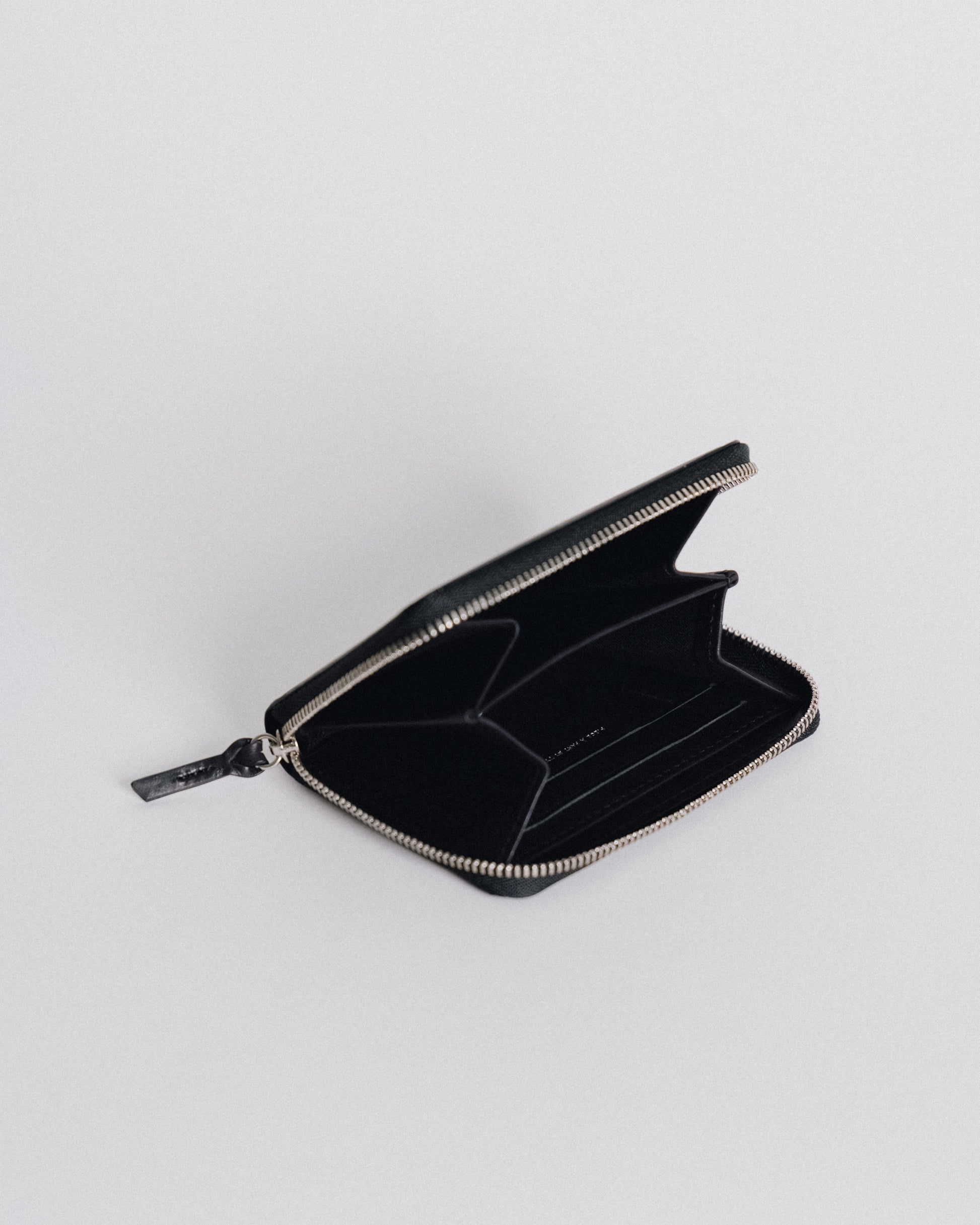 PORTE CARTES ZIPPÉ BLACK