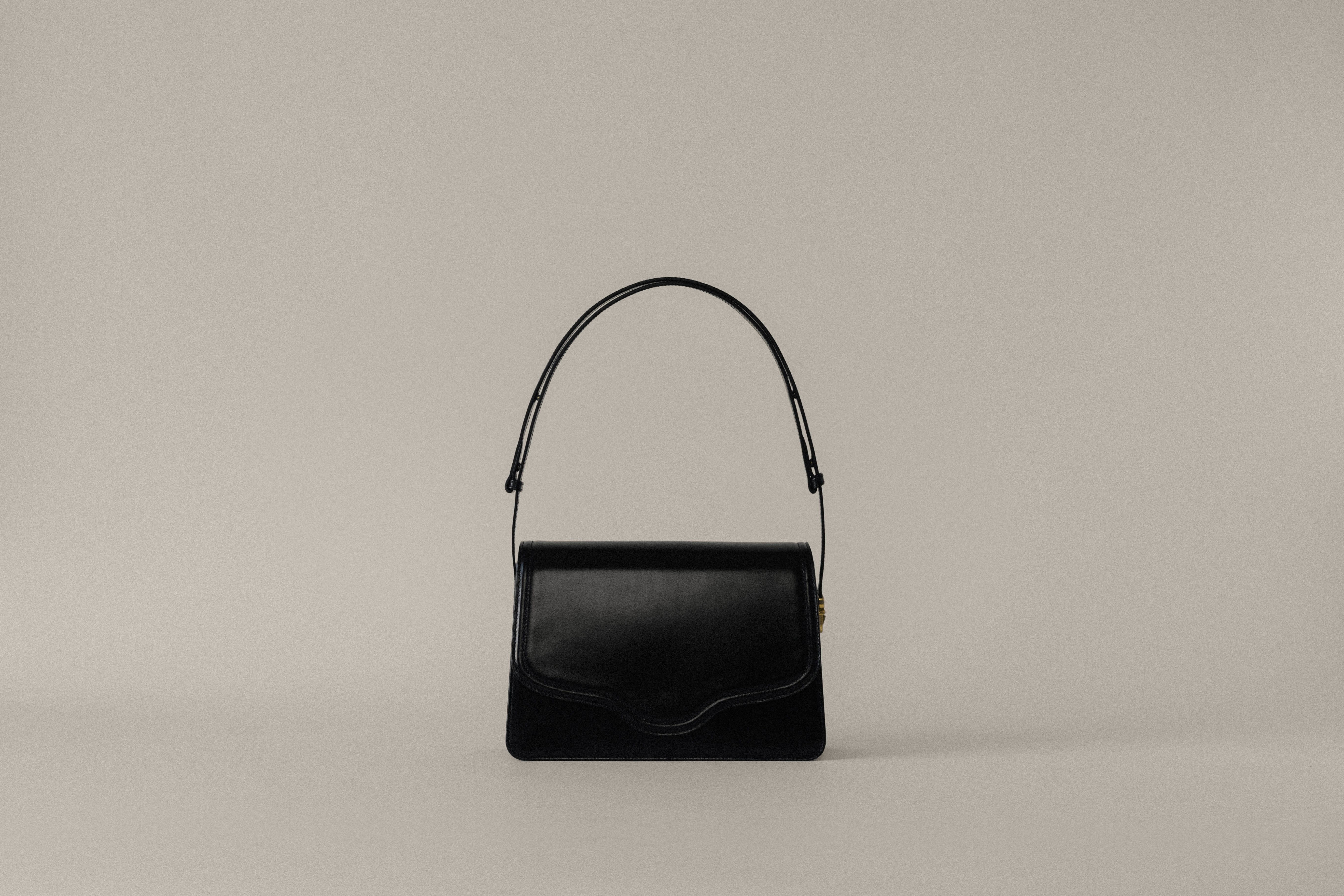 SAC FLAMME BLACK – TOUT Y EST JP